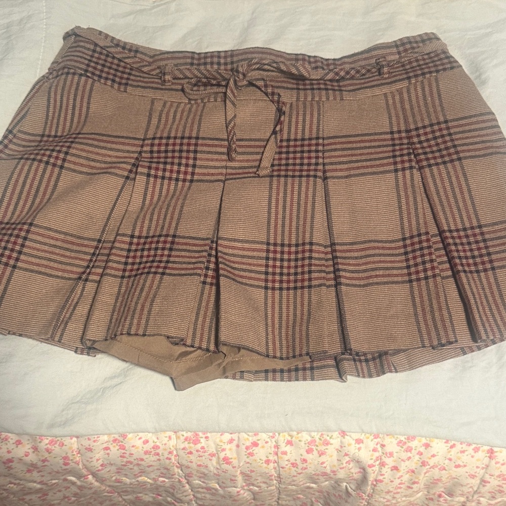 Hollister Tan Plaid Pleated Skater Skirt with Tie Waist
